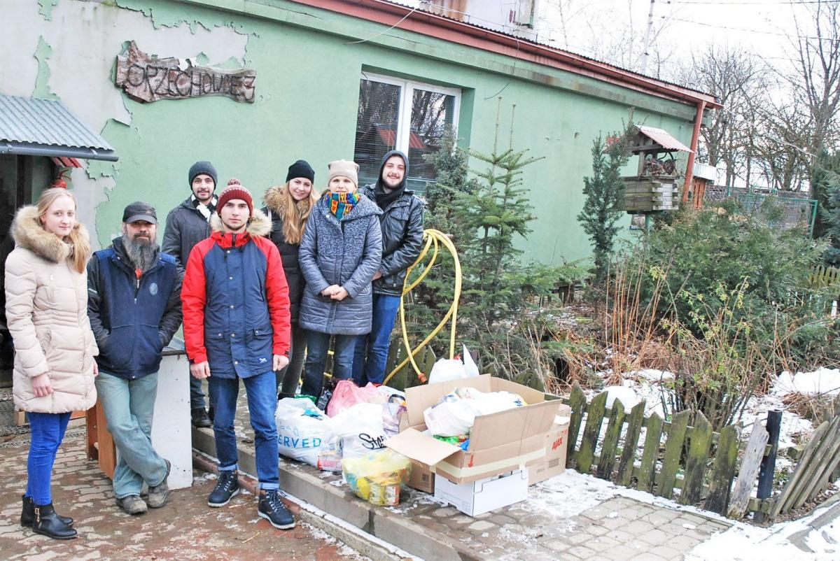Organizatorzy zachęcają także do wirtualnej adopcji psa lub kota. Szczegóły na stronie: http://www.schroniskoorzechowce.pl.<br/>fot.zbiory własne