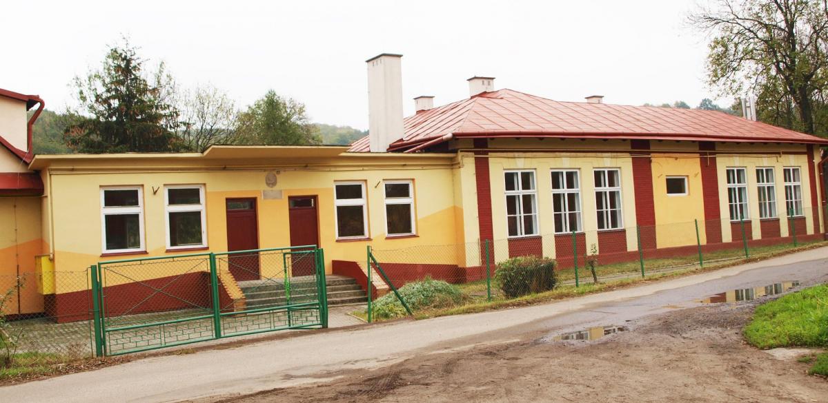 Przy budynku Warsztatów Terapii Zajęciowej przemyskiego oddziału Polskiego Towarzystwa Walki z Kalectwem przy ulicy Sobótki powstanie wreszcie parking.<br/>fot.Mariusz Godos