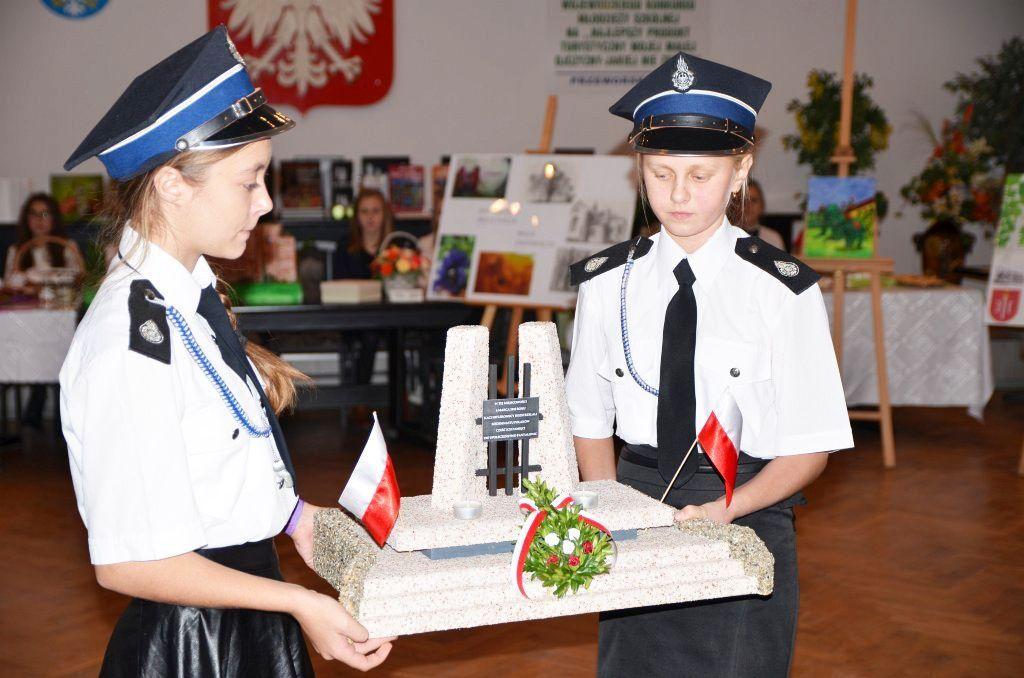 Występy wszystkich grup podczas finałowych prezentacji miały swój niepowtarzalny urok, więc komisja konkursowa miała spory problem ze wskazaniem tych najlepszych.<br/>fot.Starostwo Powiatowe w Przeworsku