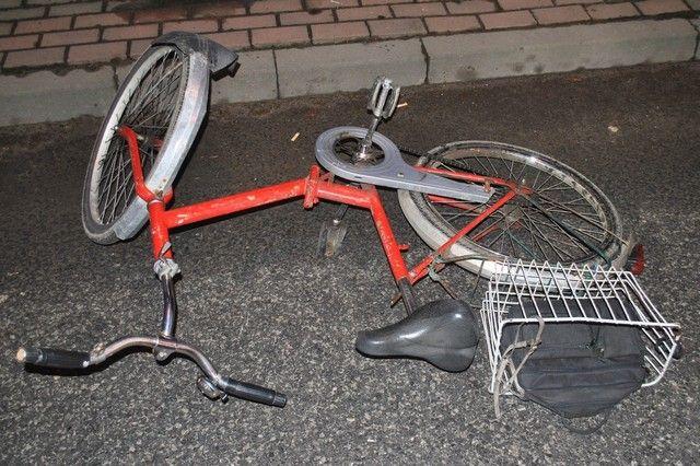 83-letni cyklista, który zginął w poniedziałek, jechał w kierunku ulicy Krakowskiej.<br/>fot.KMP Krosno