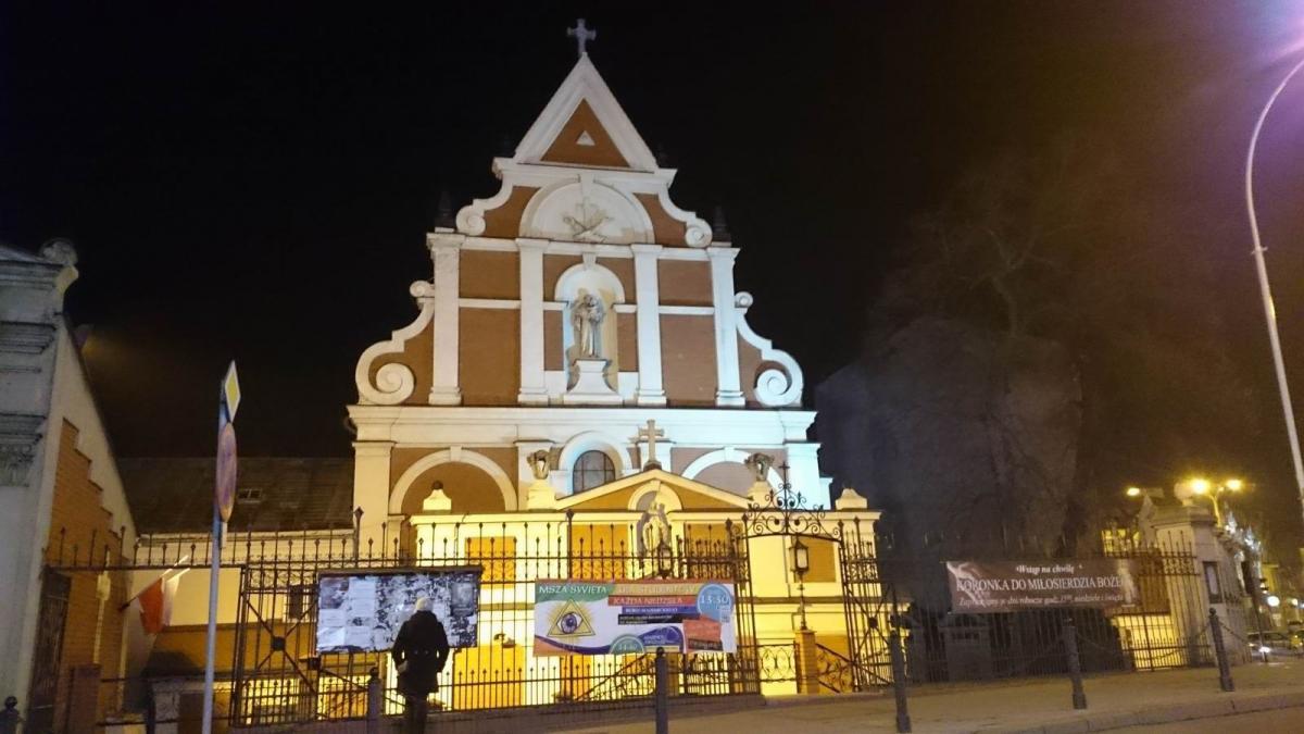 Klasztor Reformatów znajduje się przy ul. Jagiellońskiej – jednej z najbardziej ruchliwych w Przemyślu.<br/>fot.Paweł Bugira