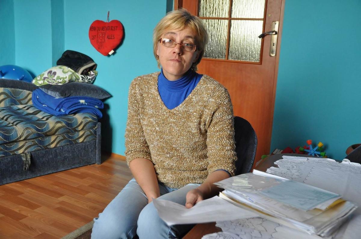 – Nie mogę zrozumieć decyzji ZUS-u. Kierowali się tylko tym, że Patryk chodzi do szkoły ogólnodostępnej. Do innej go wysłać nie mogłam – mówi pani Renata. <br/>fot.Paweł Bugira