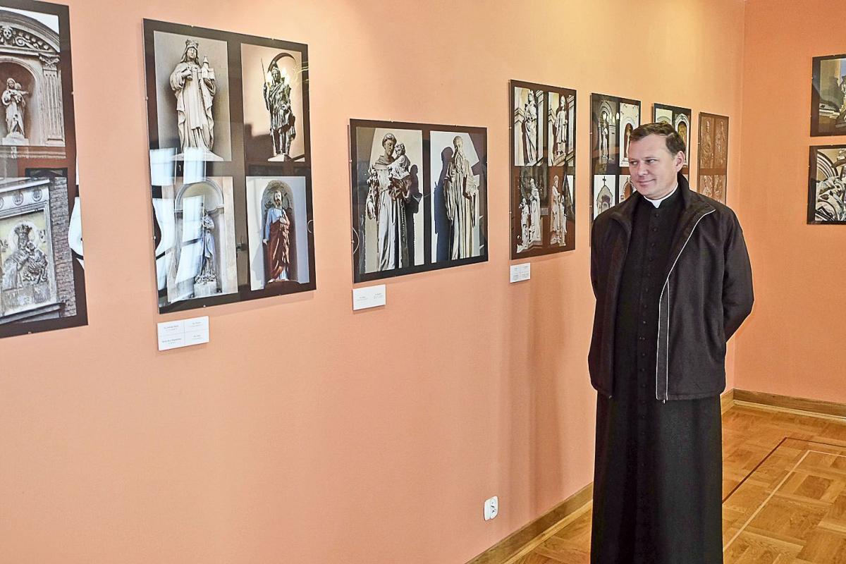 – To szczególna wystawa – mówi ksiądz Marek Wojnarowski, dyrektor Muzeum Archidiecezjalnego w Przemyślu.<br/>fot.Jacek Szwic
