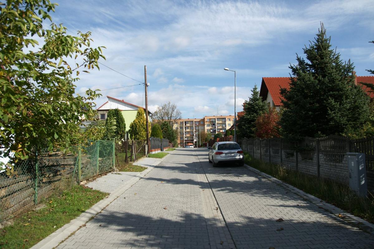 Około 500-metrowy odcinek ulicy Okopowej w Przeworsku został niedawno oddany do użytku po generalnym remoncie.<br/>fot.ze zbiorów własnych