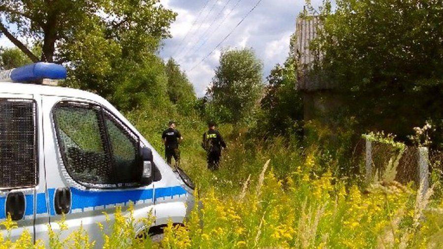 Jarosławscy i lubaczowscy policjanci poszukiwali młodego grzybiarza przez całą noc.<br/>fot.arch. KPP Jarosław