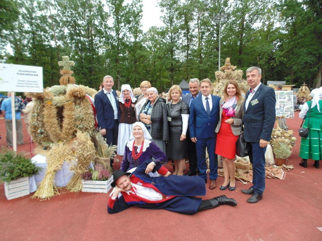 Podkarpacka reprezentacja podczas dożynek.<br/>fot.UG Horyniec-Zdrój