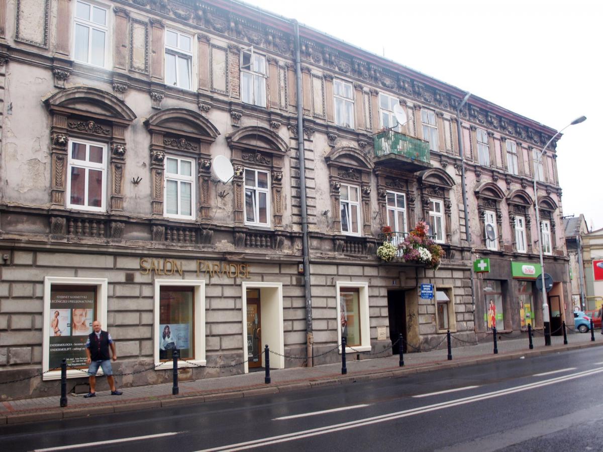 Kamienica przy ul. Jagiellońskiej 6. Wpisana do rejestru zabytków. Wygląda fatalnie.<br/>fot.Mariusz Godos