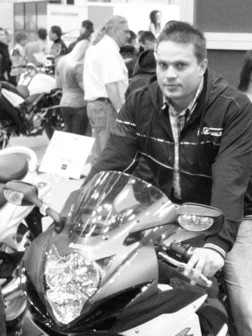 Rafał kochał ludzi, a motocykle były jego pasją. Zabrała go woda.<br/>fot.Facebook  