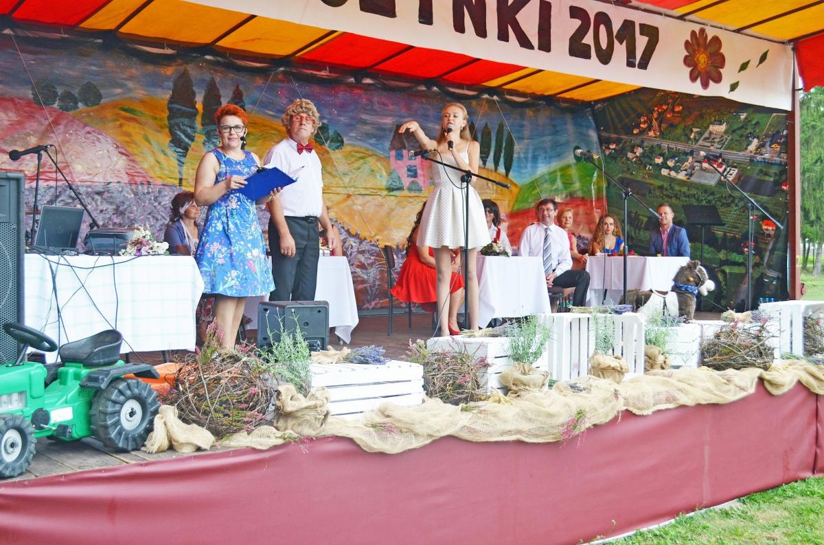 Kabaret „No to kto to” zaprezentował program zatytułowany <i>Rolnik szuka żony</i>.<br/>fot.Aleksandra Białoń