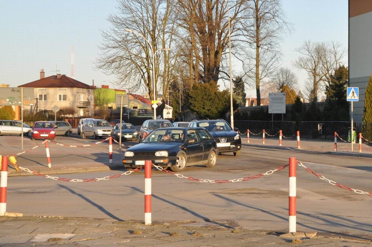 Przez Lubaczów w ciągu doby przejeżdża 9,5 tys. samochodów, przez Cieszanów 5,9 tys., a przez Oleszyce 3,8 tys.<br/>fot.Paweł Bugira