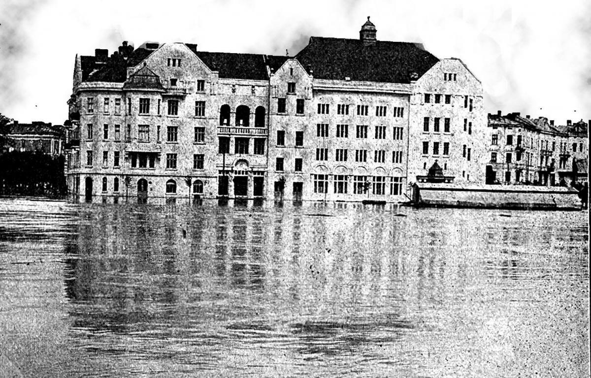 W artykule wykorzystano 9 zdjęć z Nowości Ilustrowanych (1913, nr 30, 32, i 34) przemyślanina Michała Todta oraz Nowy Głos Przemyski (1913, nr 32), a także zdjęcia ze zbiorów autora. 