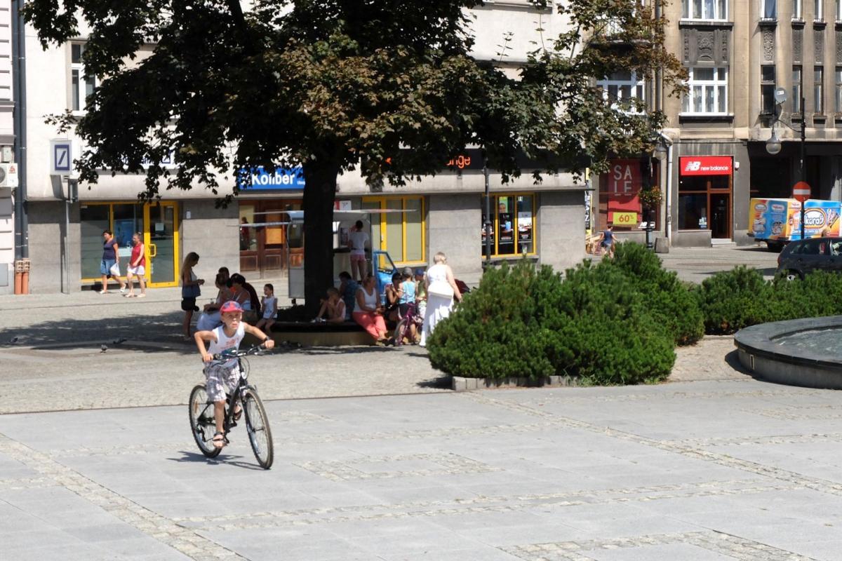 Plac Niepodległości, na którym doszło do kradzieży.  <br/>fot.Jacek Szwic