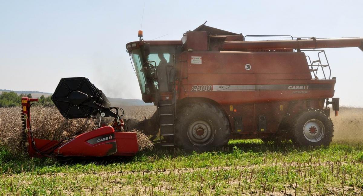 Za każdy litr oleju napędowego rolnikom przysługuje 1 zł zwrotu podatku akcyzowego.<br/>fot.Paweł Bugira