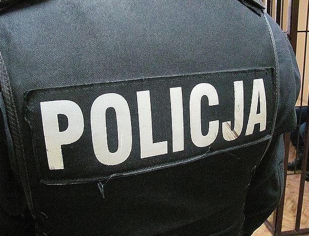 Do dzwoniącej udało się dotrzeć przed g. 8, po tym jak dyżurny policji odebrał zgłoszenie o ulatniającym się gazie w bloku przy ul. Szkolnej. <br/>fot.archiwum policji