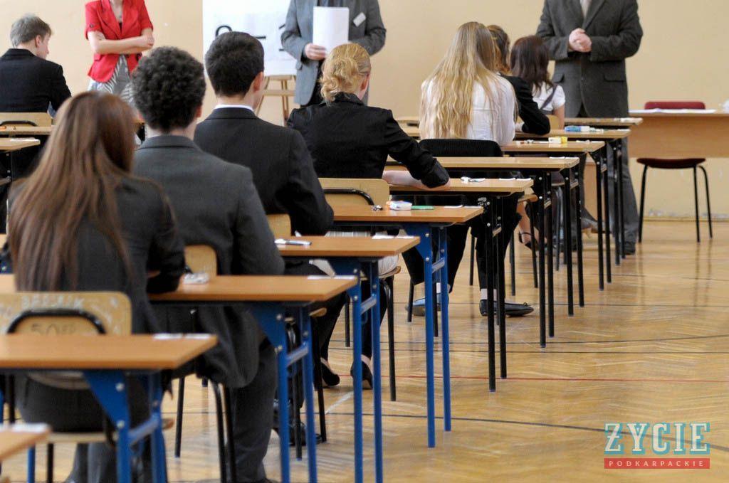 Na uznanie zasługuje wynik Technikum Nr 4 w ZSEiO w Przemyślu, znacznie odbiegający od średniej krajowej i wojewódzkiej.<br/>fot.zbiory własne
