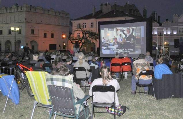 W Jarosławiu kino letnie cieszyło się sporym zainteresowaniem.<br/>fot.Barbara Chmura