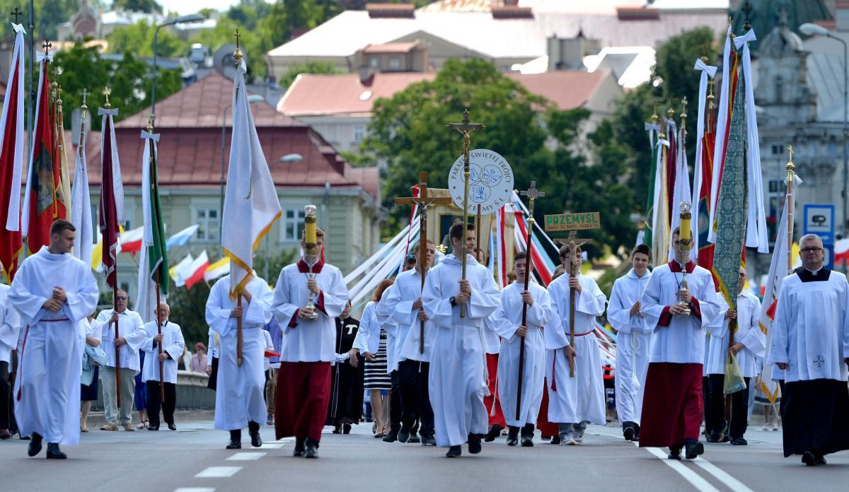 W tym roku wierni przeszli ze Starego Miasta na Zasanie. <br/>fot.zbiory własne