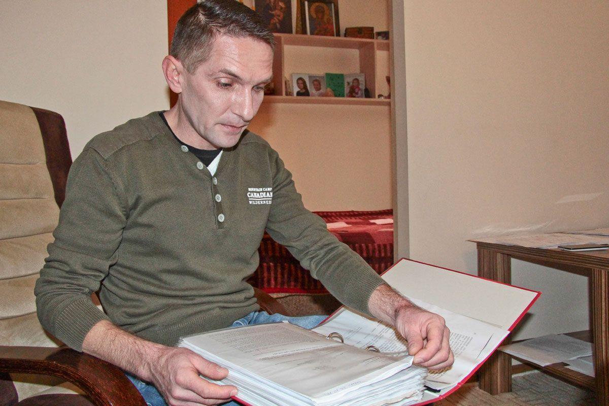 – Mam dość sądów i wlokących się bez końca postępowań.  Razem z córką potrzebujemy spokoju. Normalnego życia – mówi pan Ireneusz.<br/>fot.Roman Kijanka