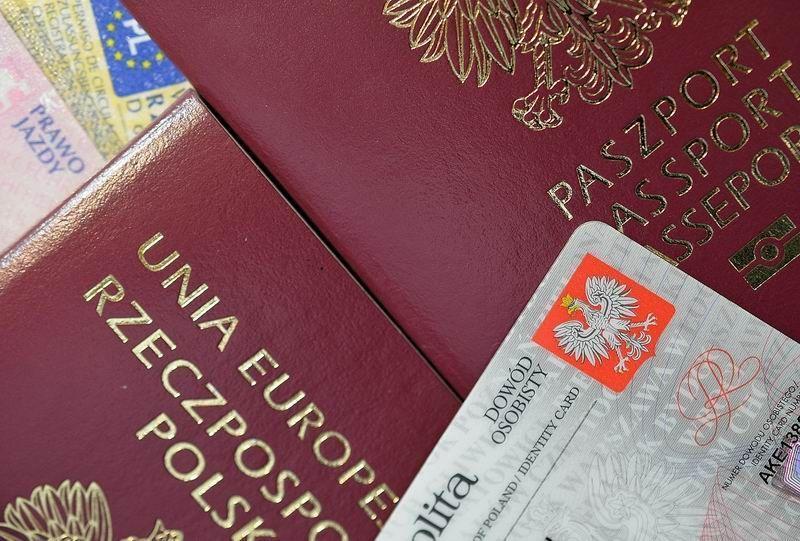 Każdy, kto złożył wniosek o paszport, może liczyć na SMS-owe lub e-mailowe powiadomienie o tym, że dokument jest gotowy do odbioru.<br/>fot.ze zbiorów własnych