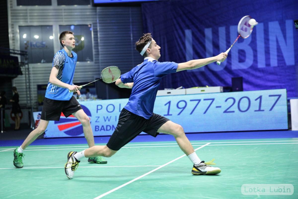Patryk Kordek (z prawej) został dwukrotnym medalistą Mistrzostw Polski do 17 lat.<br/>fot.www.badminton-zone.pl