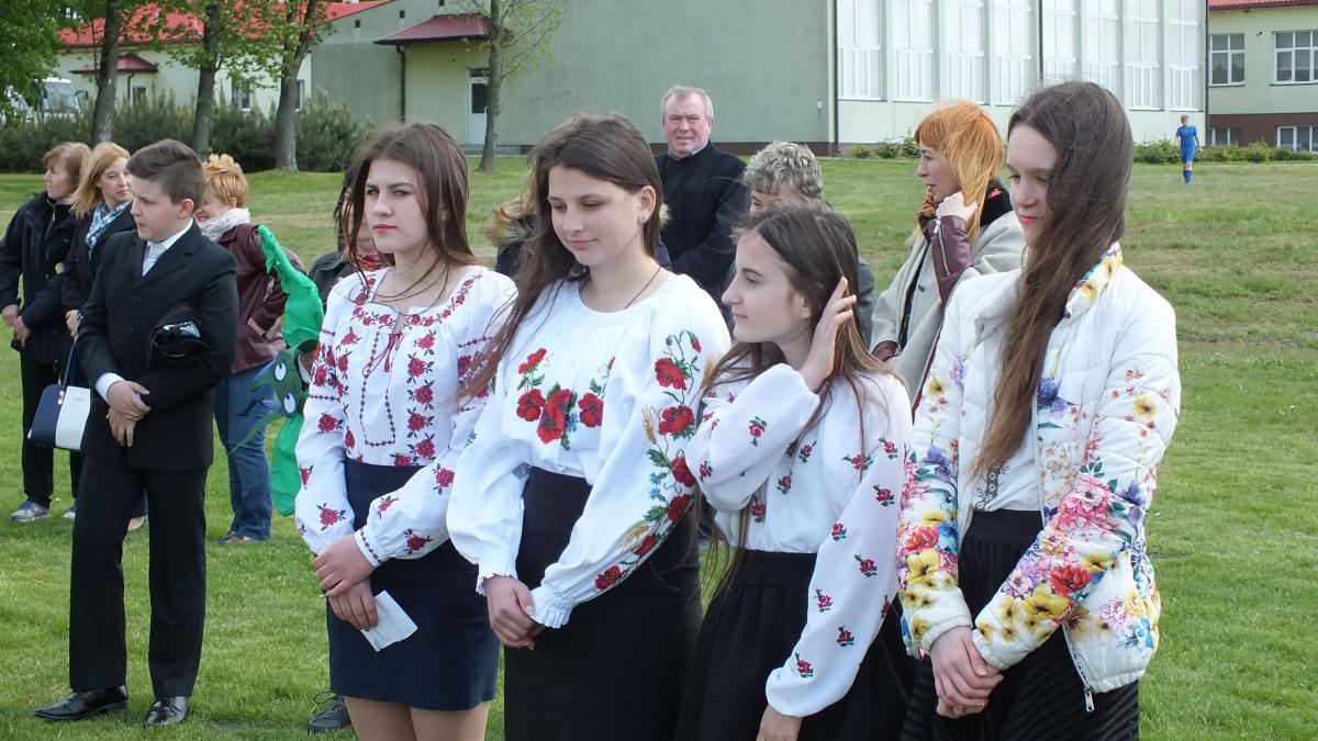 Dzieci i młodzież znakomicie się bawiła.<br/>fot.ze zbiorów Zespołu Szkół w Kalnikowie