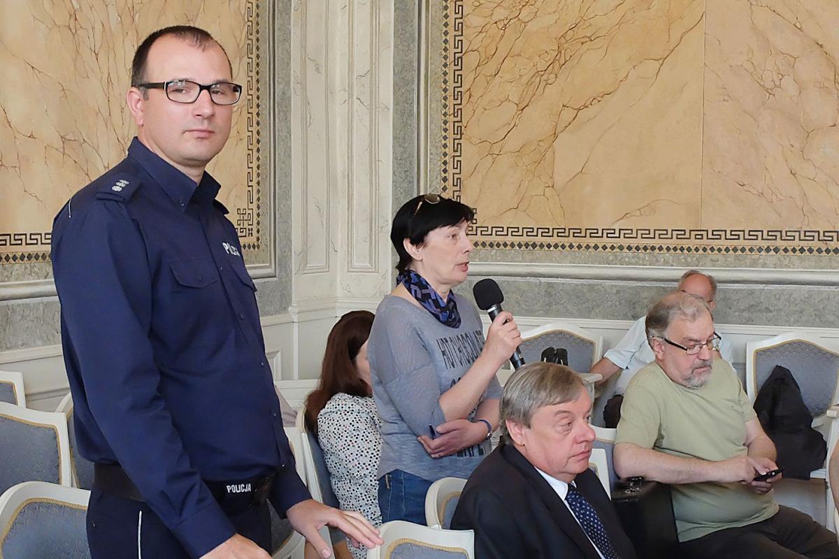 – Największy problem mamy z młodzieżą – mówiła Elżbieta Wohner, przewodnicząca Rady Osiedla nr 1.<br/>fot.Jacek Szwic