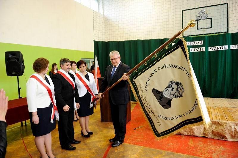 Ceremonia przekazania sztandaru.<br/>fot.FOTOEMOCJE.PL