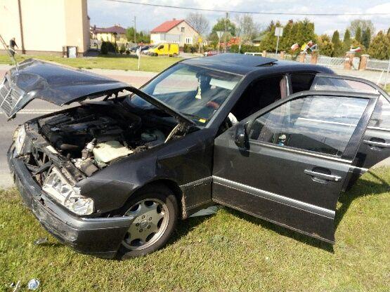 Kierowcy pojazdów uczestniczący w zdarzeniu trafili na obserwację do szpitala.<br/>fot.KPP Lubaczów