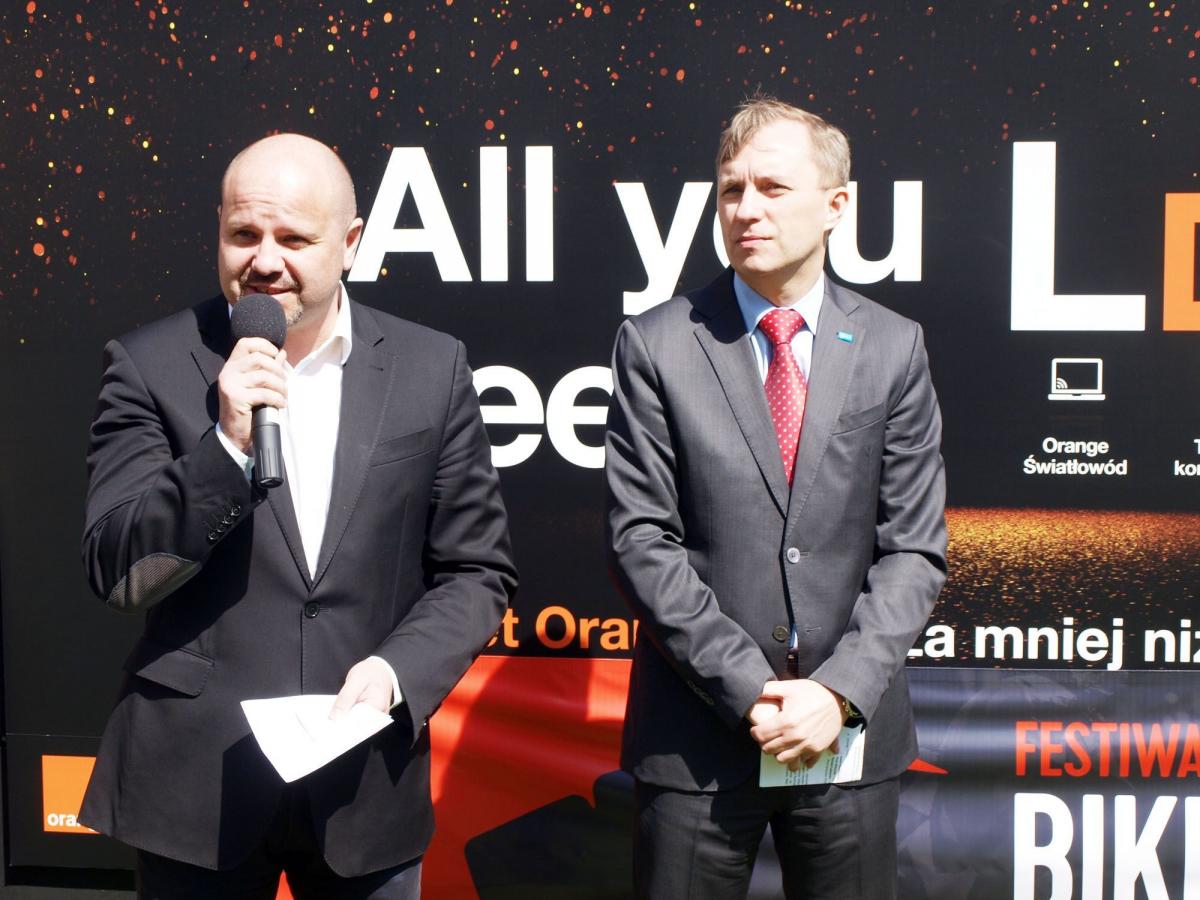 Konferencję prasową prowadzili zastępca prezydenta miasta Grzegorz Hayder (z prawej) i dyrektor Orange Polska SA Rafał Kwiatkowski. 
<br/>fot.Mariusz Godos