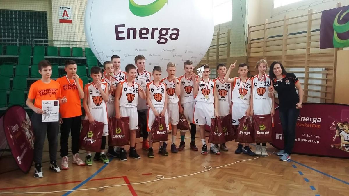 Reprezentacja SP 14 Przemyśl – mistrz Podkarpacia w koszykówce w kategorii szkół podstawowych.<br/>fot.www.facebook.com/Niedźwiadki-Hensfort Przemyśl