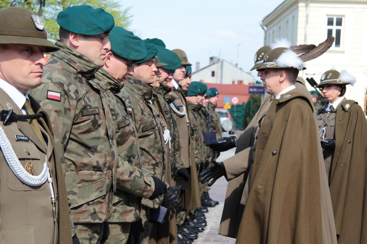 Wyróżnienia, uznaniowe urlopy w nagrodę za wysokie wyniki w wojskowym rzemiośle. <br/>fot.Roman Kijanka