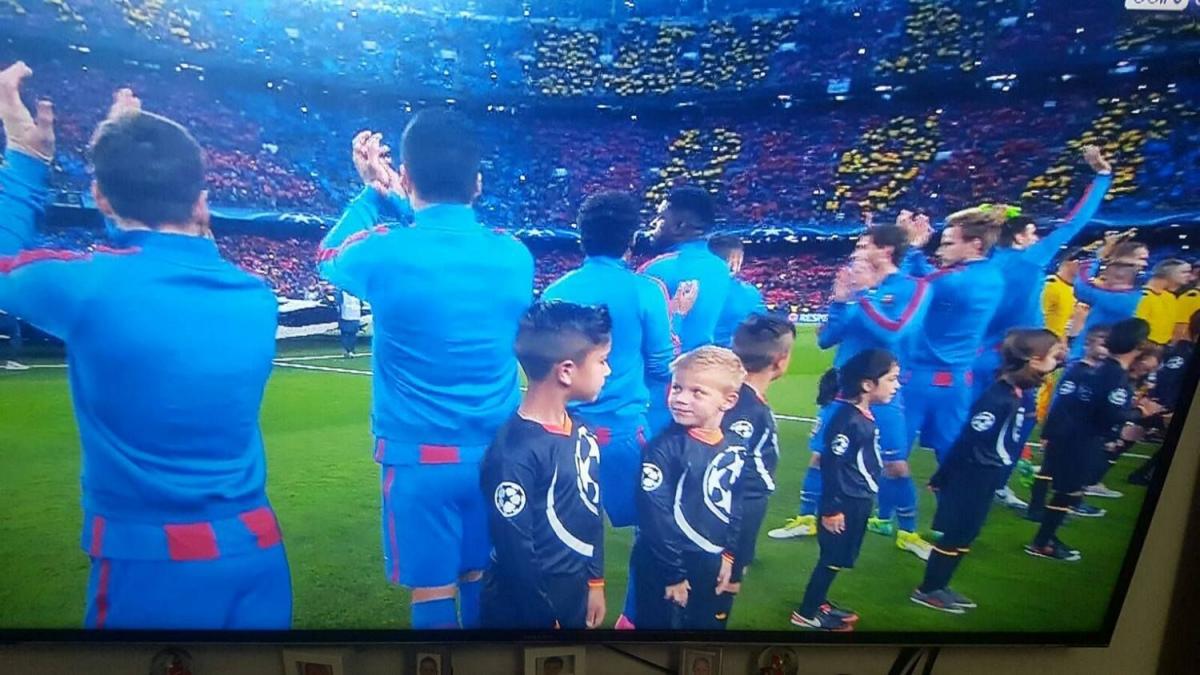 Kadr z meczu. 19 kwietnia FC Barcelona zagrała mecz z Juventusem Turyn na Camp Nou w ramach ćwierćfinału Ligi Mistrzów. 