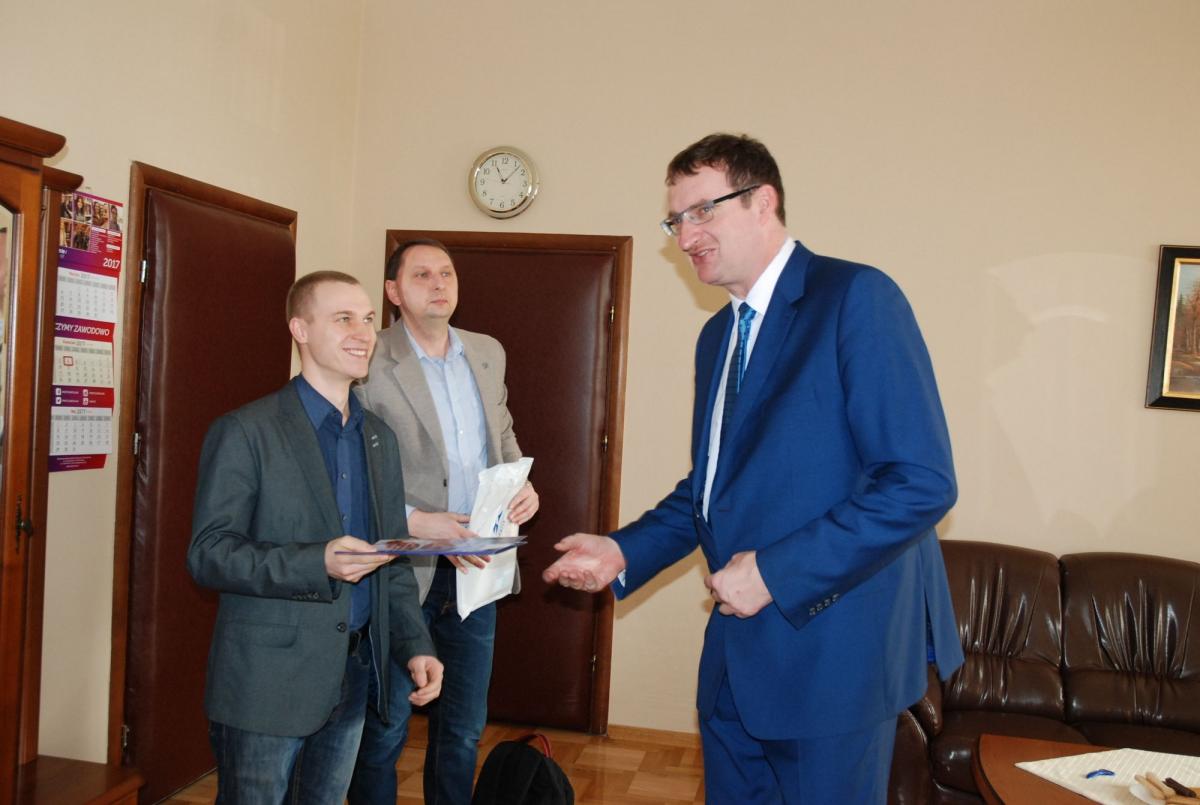 Litewscy goście spotkali się z Krzysztofem Rejmanem, rektorem PWSTE (po prawej).<br/>fot.PWSTE w Jarosławiu