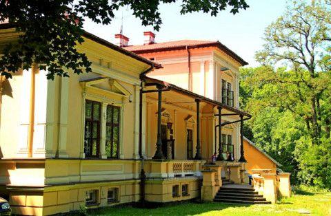 Dom Formacyjno-Szkoleniowy w Lipniku.<br/>fot.www.wzrastanie.com.pl