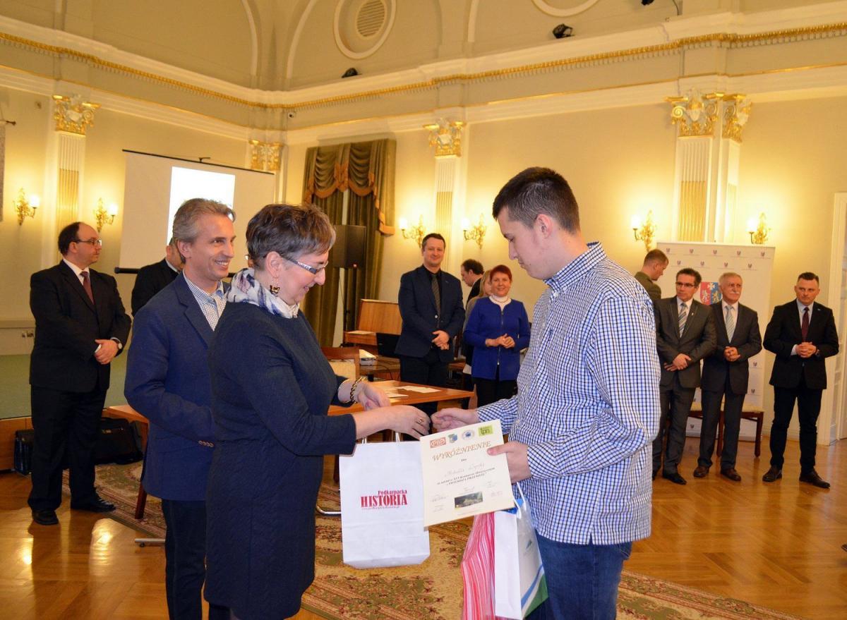 Wręczanie nagród oraz dyplomów. <br/>fot.Aleksandra Białoń