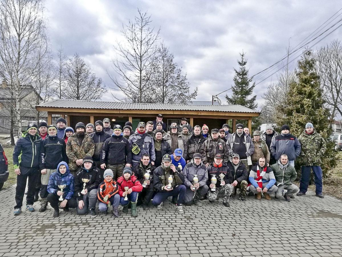 W zawodach wzięło udział 46 zawodników, którzy dzielnie walczyli o zwycięstwo mimo niekorzystnej pogody.<br/>fot.Miejskie Koło PZW „Jaz” Przeworsk 