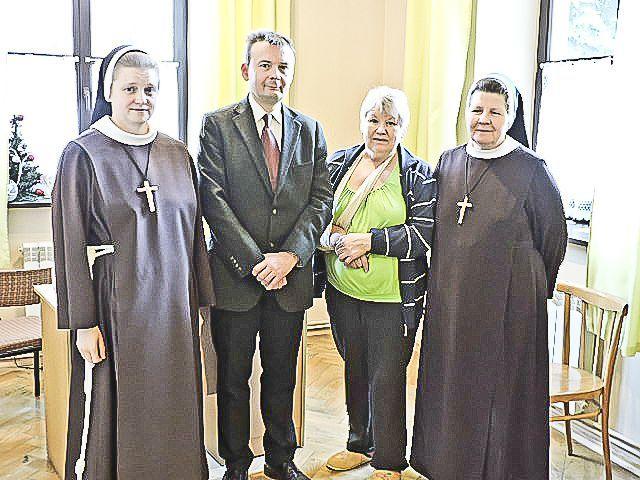 Pani Halina (druga z prawej) została otoczona w Przemyślu troskliwą opieką.