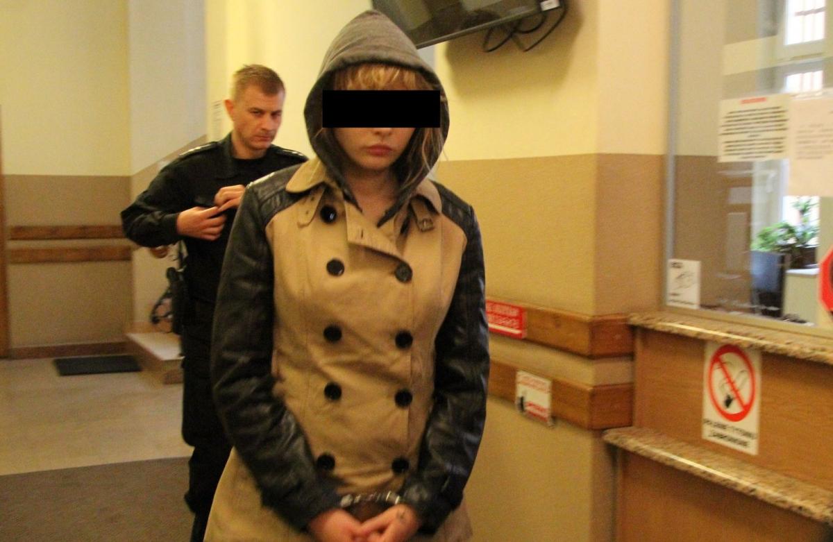 Anna G. w Sądzie Rejonowym w Jarosławiu dwa dni po tragicznym zdarzeniu.<br/>fot.Roman Kijanka