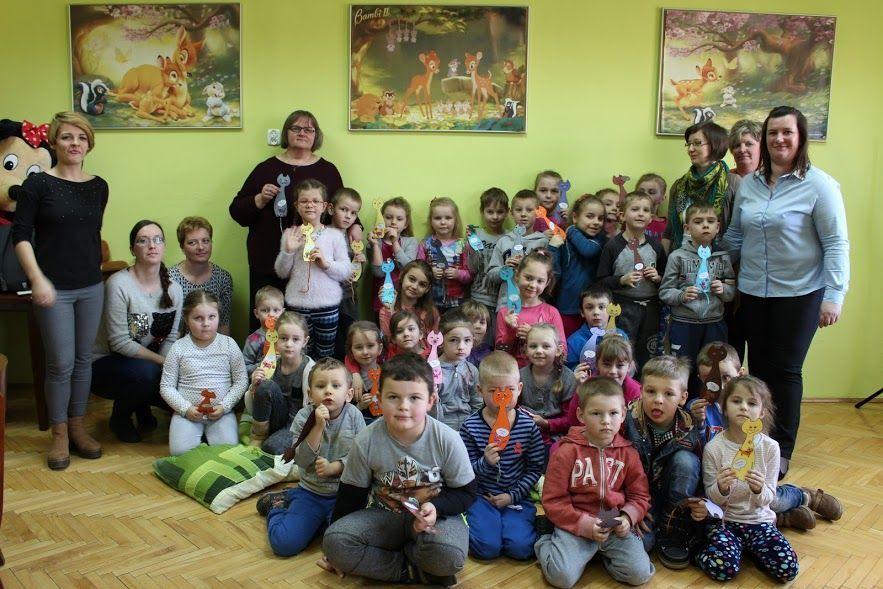 Niesporny Filemon, dostojny Bonifacy oraz przebiegły Klakier. To tylko trzej wybrani koci bohaterowie literatury dziecięcej. Koci świat był tematem zajęć w przeworskiej bibliotece.<br/>fot.MBP Przeworsk