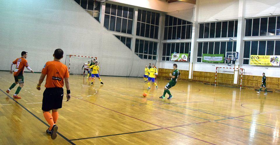 Gospodarze GKS Futsal Zarzecze pokonali drużynę Góral Tryńcza 11:4.<br/>fot.Góral Tryńcza