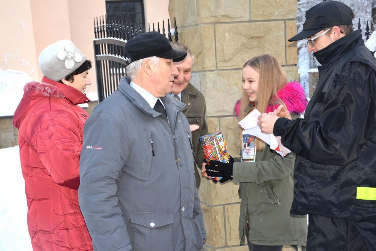 Tak kwestowali wolontariusze ze sztabu WOŚP w Birczy.
