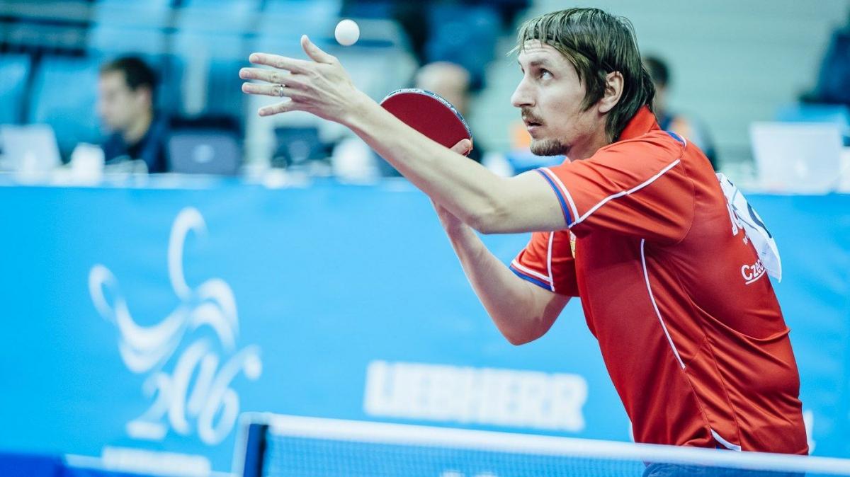 Reprezentant Czech Dmitrij Prokopcov zdecydował o wygranej Kolpinga FRAC w Lęborku.<br/>fot.www.ping-pong.cz