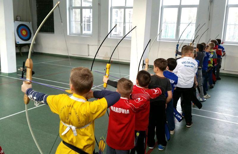 Drużyna jarosławskiego klubu sportowego UKS TRAMP wyrasta na liczącą się w łucznictwie w skali kraju. <br/>fot.UM Jarosław