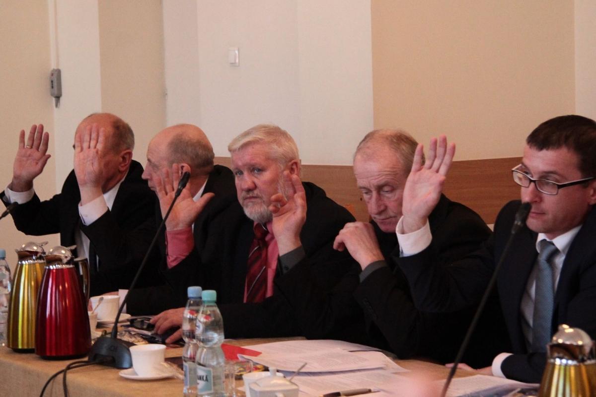 Radni z będącego w opozycji klubu PSL nie mieli do projektu budżetu żadnych uwag i jednogłośnie go przyjęli.<br/>fot.Roman Kijanka