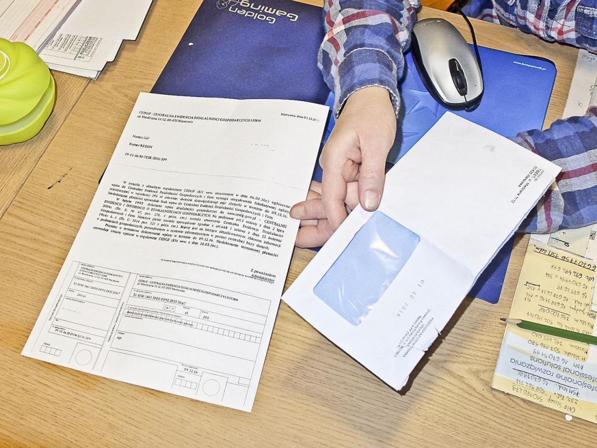 – Nie chcąc się narażać na zupełnie niepotrzebny wydatek, pismo z wezwaniem zapłaty za wpis do CEDGIF należy wyrzucić. <br/>fot.Jacek Szwic