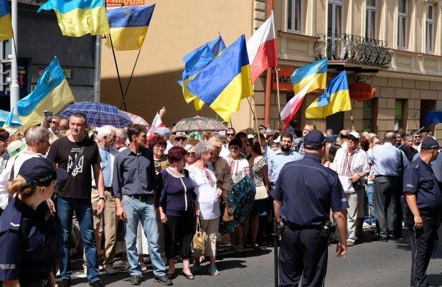 Po zajściu na ulicy Słowackiego policja zatrzymała ponad 20 osób. 19 z nich stanie przed sądem.<br/>fot.zbiory własne