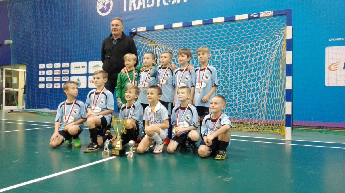 Przemyski zespół z trenerem Henrykiem Łaskarzewskim.<br/>fot.ze zbiorów własnych