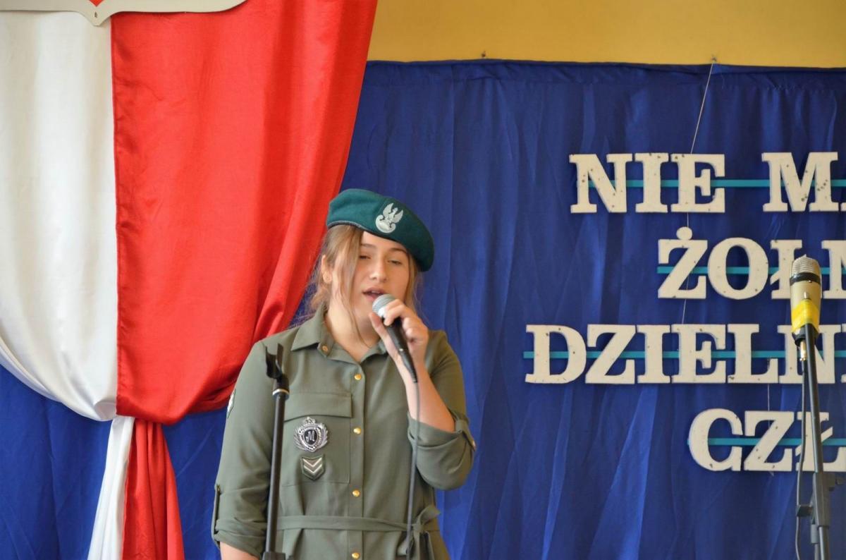 Zdobywczyni Grand Prix Klaudia Głowacz z Gimnazjum w Ujkowicach.<br/>fot.archiwum