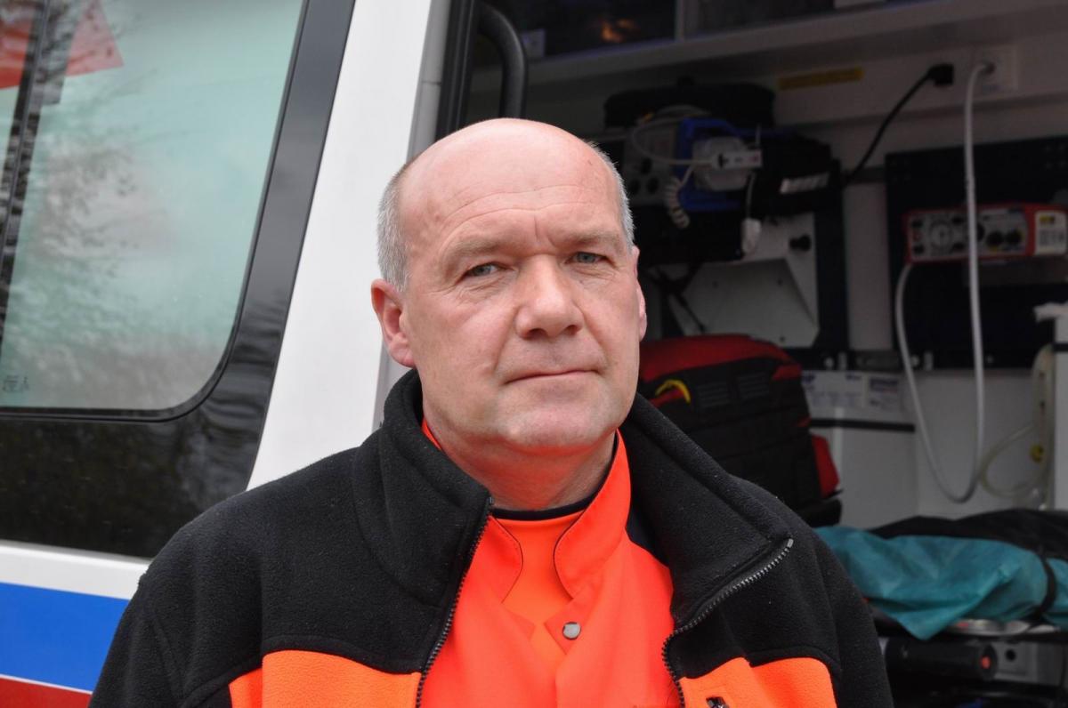 – Zamierzamy zaopatrzyć pogotowie ratunkowe w Przemyślu w jednostkę ratowniczą z pełnym i nowoczesnym wyposażeniem – mówi Artur Zając, zastępca przewodniczącego NSZZ „Solidarność” przy Wojewódzkim Szpitalu im. św. Pio. <br/>fot.Paweł Bugira