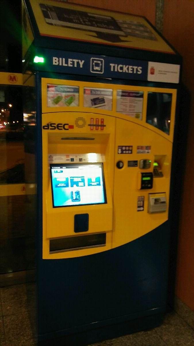 Biletomaty z powodzeniem działają w takich miastach jak Warszawa, Kraków, czy Rzeszów. <br/>fot.Paweł Bugira